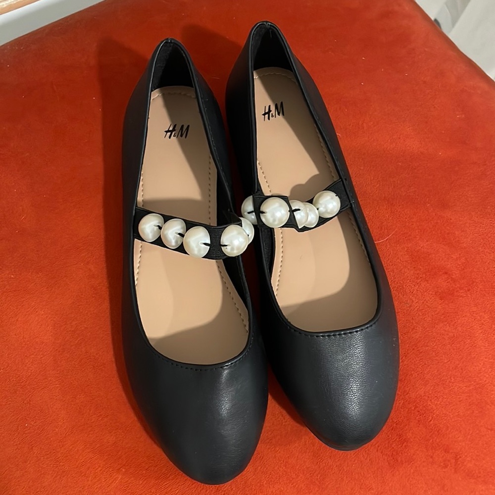 H&M girls flats